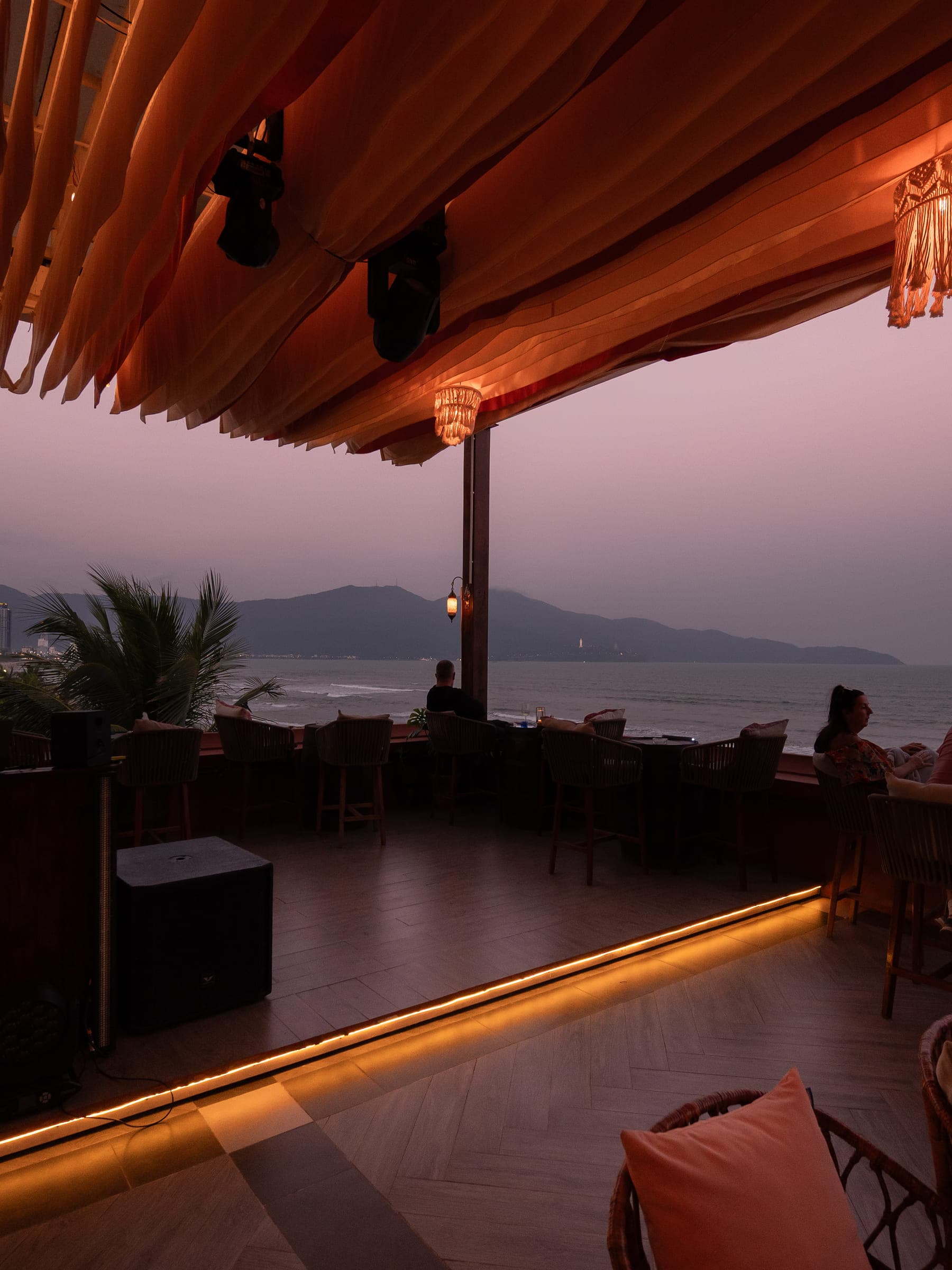 Just Chill at The Roof Da Nang, every Sunday
